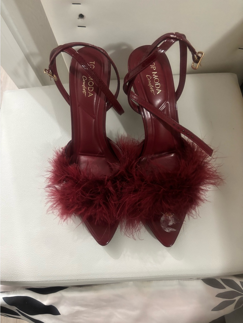 TOP Moda Burgundy Feather Strap Pointed Toe Heels